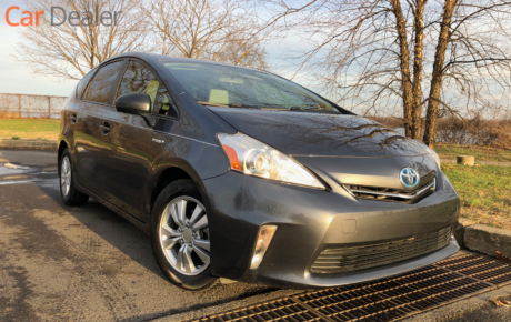 Toyota Prius v  '2013